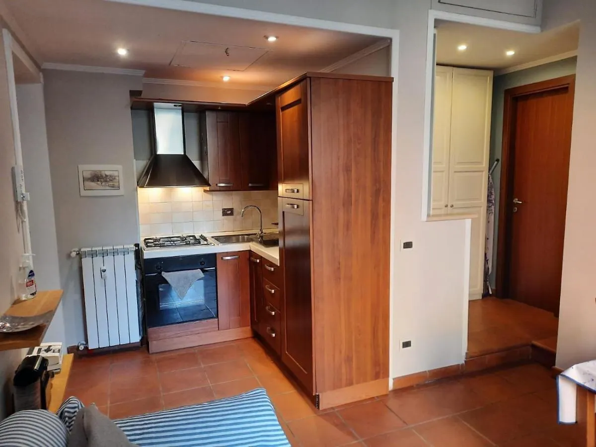 A Sardinian In Rome Apartment